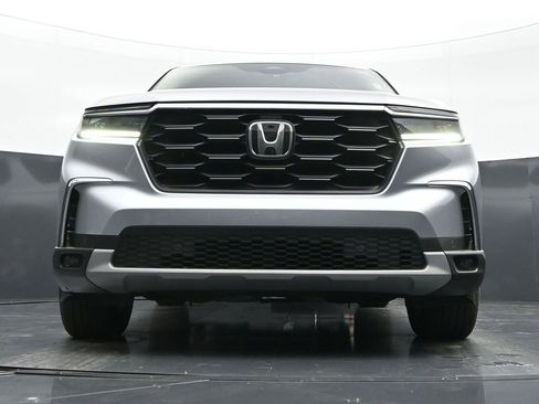 Used 2025 Honda Pilot EX-L image 37