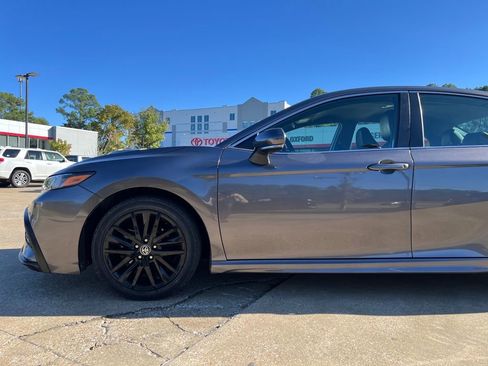 Used 2023 Toyota Camry SE image 29