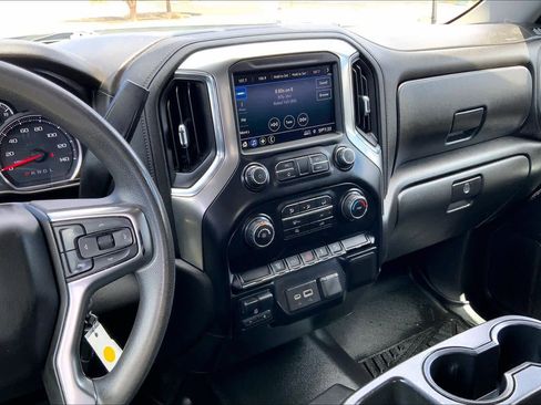 Used 2021 Chevrolet Silverado 2500 LT w/ Z71 Off-Road Package AWD/4WD image 4