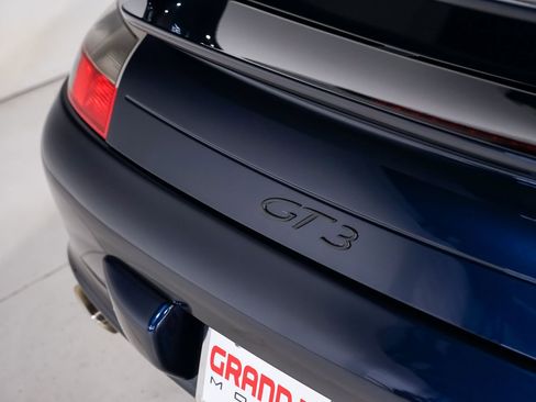 Used 2004 Porsche 911 GT3 RWD image 34