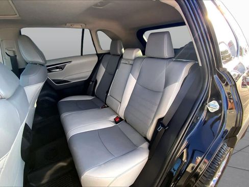 Used 2023 Toyota RAV4 XLE Premium AWD/4WD image 21