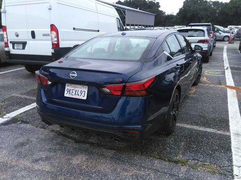 Used 2024 Nissan Altima 2.5 SR FWD image 2