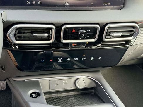 New 2026 Nissan Sentra SV FWD image 21