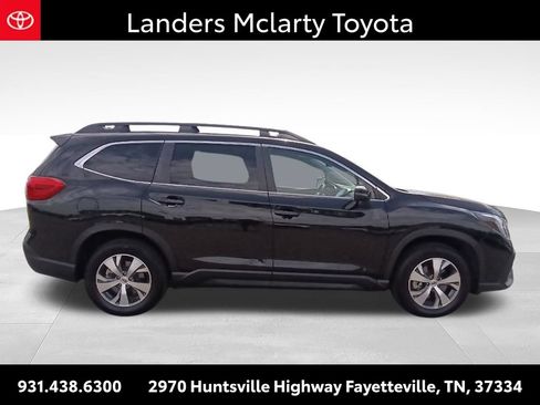Used 2023 Subaru Ascent Premium w/ Convenience Package AWD/4WD image 2