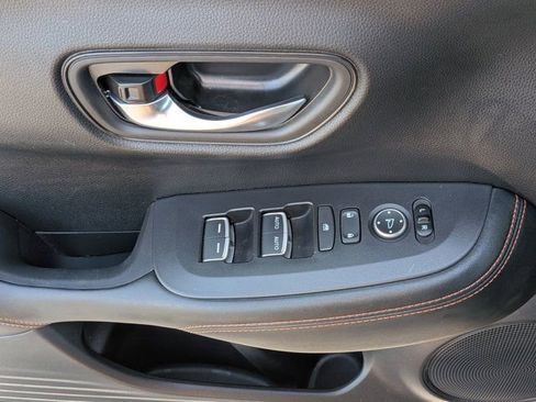 Used 2024 Honda HR-V Sport image 17