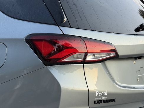 Used 2023 Chevrolet Equinox RS w/ RS Leather Package FWD image 8