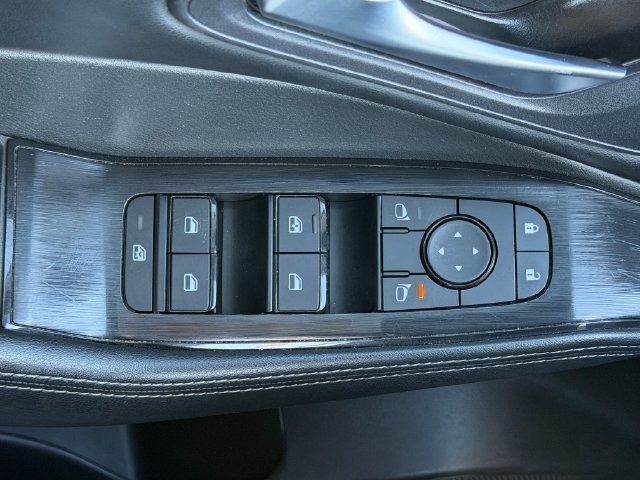 Used 2024 Nissan Rogue SV FWD image 16