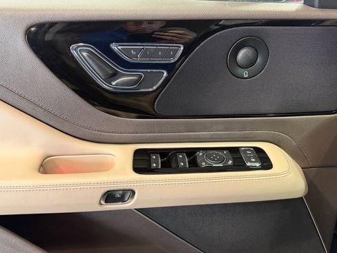Used 2023 Lincoln Aviator Reserve w/ Equipment Group 201A image 25