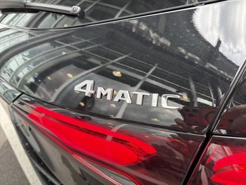 Used 2026 Mercedes-Benz GLC 300 4MATIC image 8