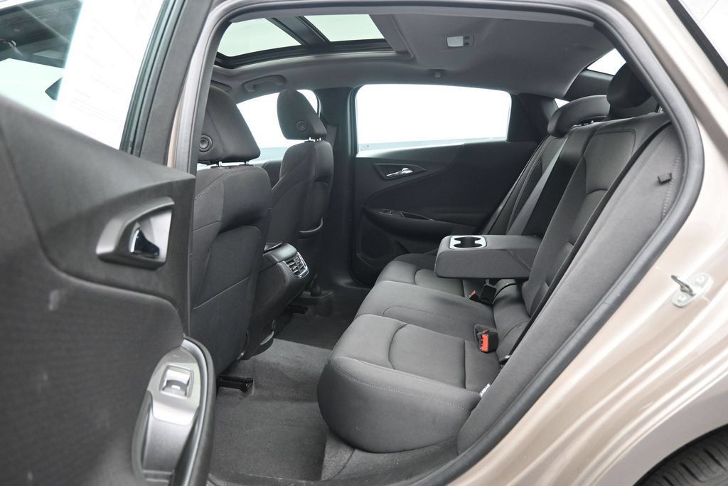 Used 2024 Chevrolet Malibu LT FWD image 26