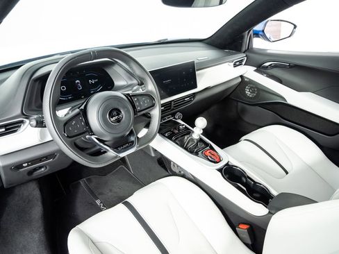 Used 2025 Lotus Emira image 4