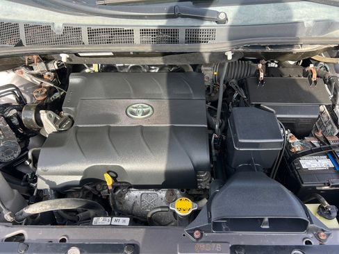 Used 2015 Toyota Sienna SE Premium image 43