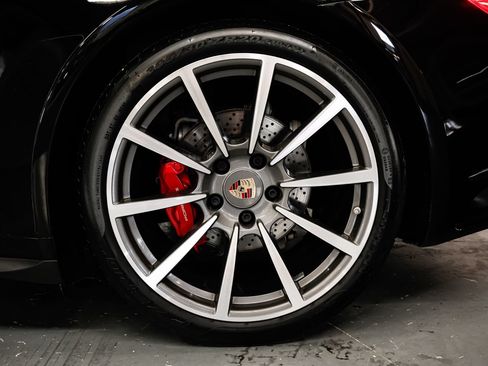 Used 2018 Porsche 911 Targa 4S AWD/4WD image 44
