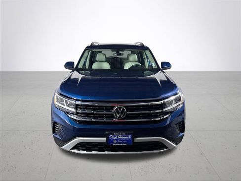 Certified 2023 Volkswagen Atlas SE w/ Panoramic Sunroof Package image 3