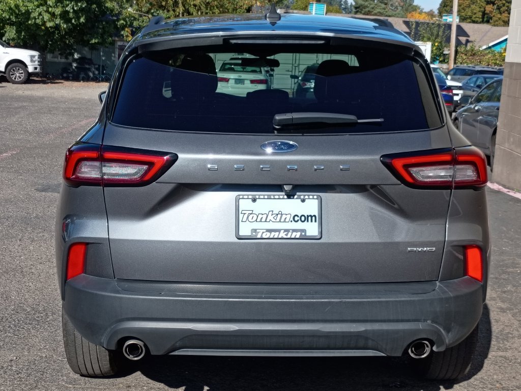 Used 2025 Ford Escape ST-Line AWD/4WD image 7