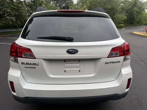 Used 2012 Subaru Outback 2.5i Premium AWD/4WD image 5