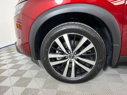 Used 2025 Nissan Pathfinder Platinum w/ Cargo Package image 10