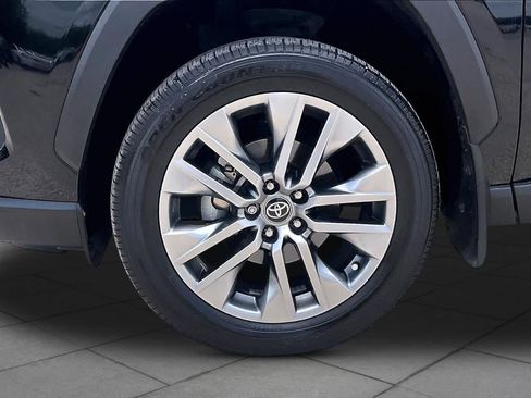Used 2024 Toyota RAV4 XLE Premium FWD image 11