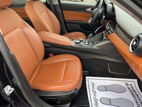 Used 2018 Alfa Romeo Giulia Ti w/ TI Leather Package image 34