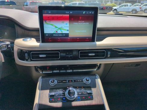 Used 2021 Lincoln Aviator Reserve w/ Equipment Group 202A AWD/4WD image 21