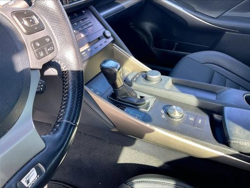 Used 2018 Lexus IS 300 F Sport image 18