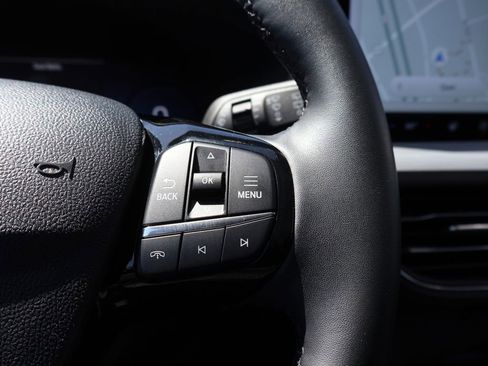 Used 2025 Ford Escape Platinum AWD/4WD image 28