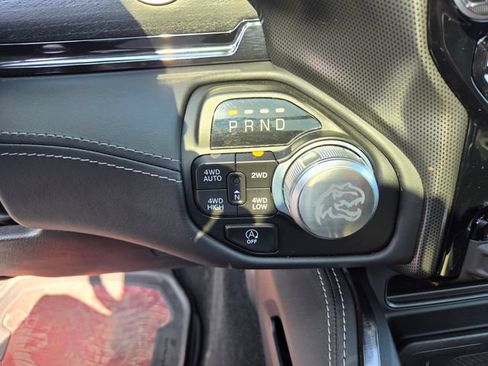 Used 2023 RAM 1500 Limited AWD/4WD image 9