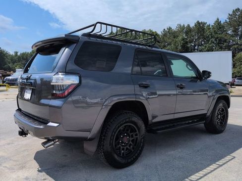 Used 2021 Toyota 4Runner Venture w/ Moonroof Package AWD/4WD image 4