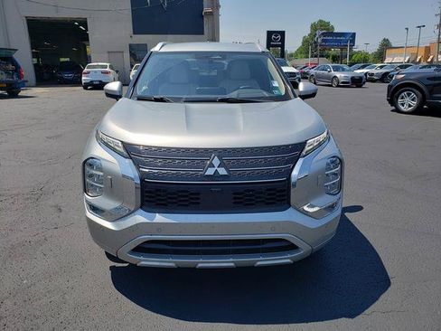 Used 2023 Mitsubishi Outlander SEL 40th Anniversary AWD/4WD image 2