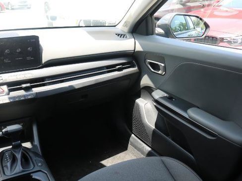 Used 2025 Kia K4 FWD image 20
