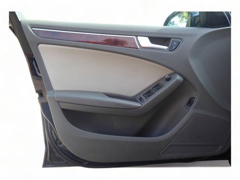 Used 2010 Audi A4 2.0T Premium image 16