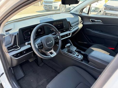 Certified 2023 Kia Sportage LX FWD image 5