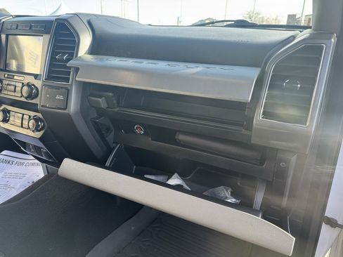 Used 2020 Ford F250 XLT image 36