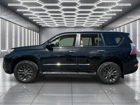 Used 2015 Lexus GX 460 AWD/4WD image 2