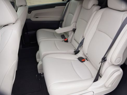 Used 2025 Honda Odyssey EX-L image 17