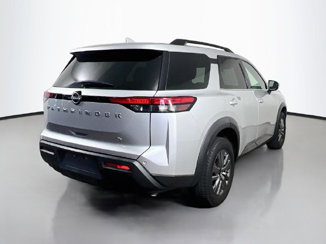 Used 2024 Nissan Pathfinder SV FWD image 17