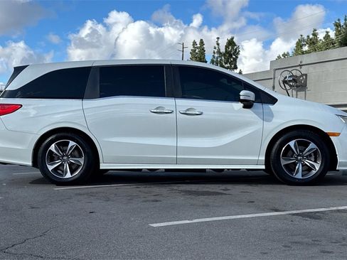 Certified 2019 Honda Odyssey Touring image 6