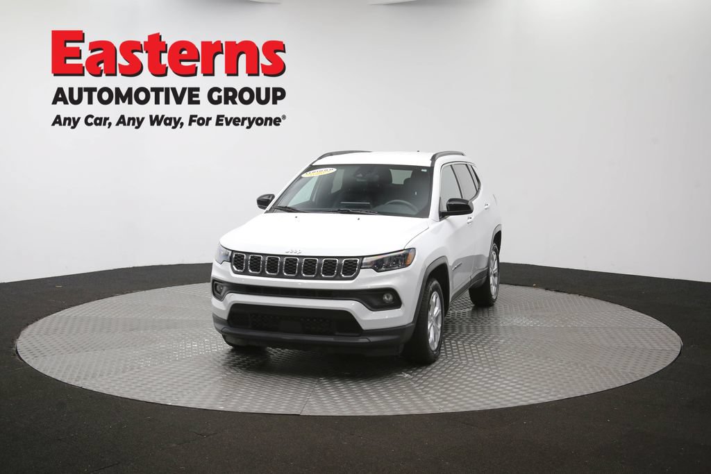 Used 2024 Jeep Compass Latitude AWD/4WD image 51