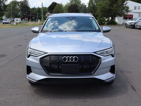 Used 2021 Audi e-tron Premium Plus w/ Premium Plus Package AWD/4WD image 2