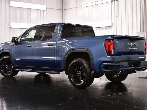Used 2025 GMC Sierra 1500 Elevation w/ Preferred Package AWD/4WD image 5