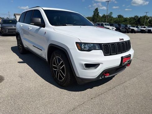 Used 2021 Jeep Grand Cherokee Trailhawk AWD/4WD image 7