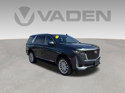 Used 2021 Cadillac Escalade Luxury AWD/4WD image 1