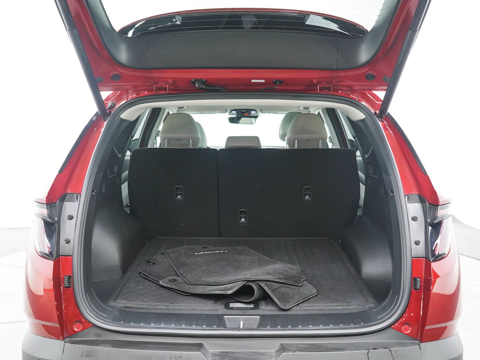 Used 2026 Hyundai Tucson Limited AWD/4WD image 17