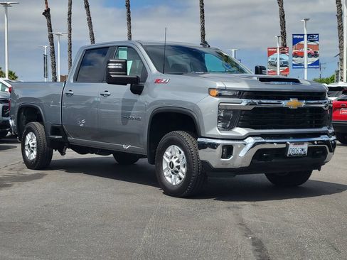 Used 2026 Chevrolet Silverado 2500 LT w/ All Star Edition AWD/4WD image 1