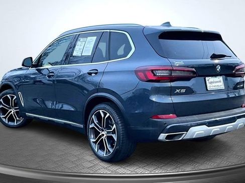 Used 2022 BMW X5 xDrive40i w/ Premium Package image 4