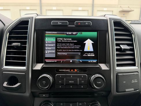 Used 2015 Ford F150 XLT w/ Equipment Group 302A Luxury image 34