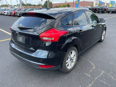 Used 2016 Ford Focus SE w/ Reverse Sensing Package FWD image 5