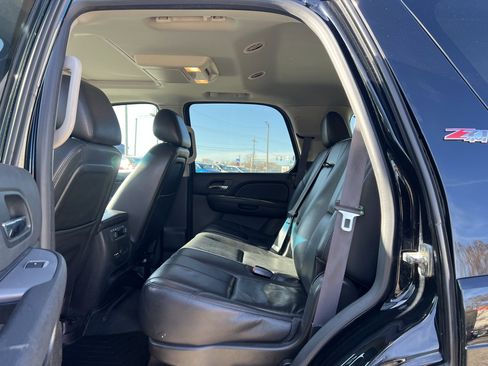 Used 2014 Chevrolet Tahoe LT image 13