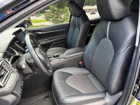 Used 2021 Toyota Camry SE AWD/4WD image 36