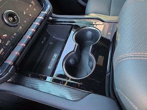 Used 2025 GMC Yukon AT4 w/ AT4 Premium Plus Package image 25